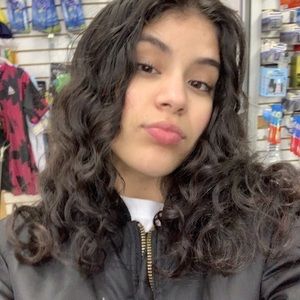 Meet your Posher, Ally